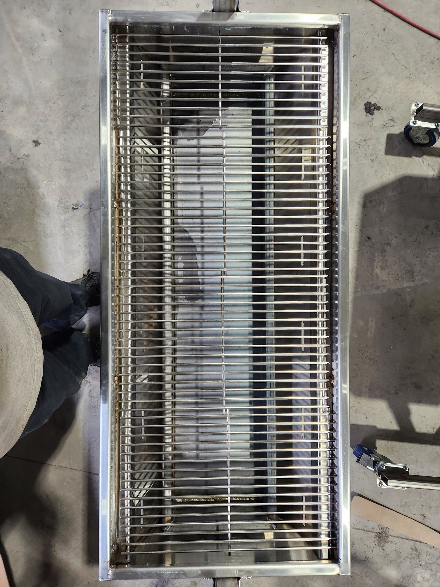 IGNIS 48 (Grill au bois et Méchoui)